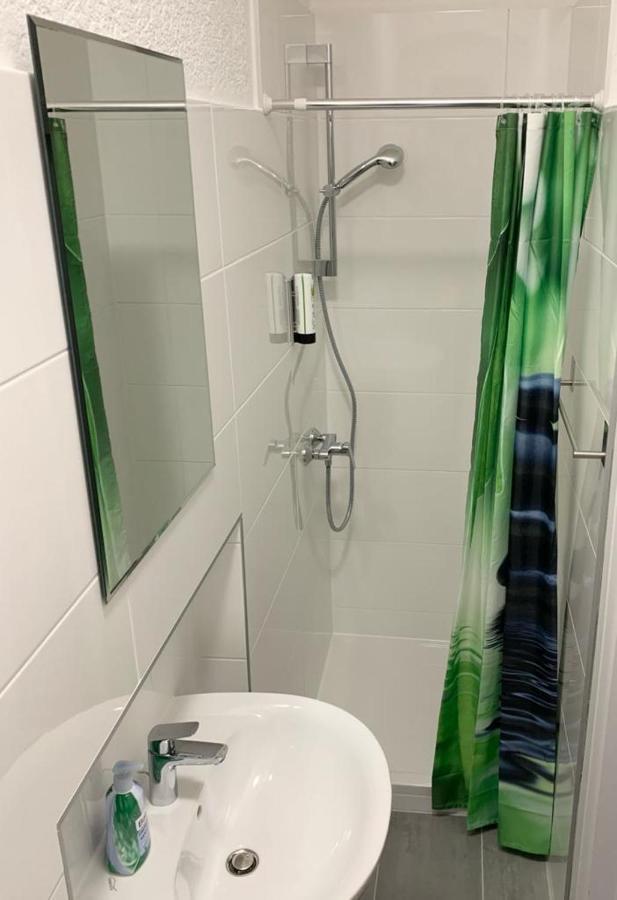 Stylisches 2 Zimmer Apartment Zum Abschalten Erfurt Luaran gambar